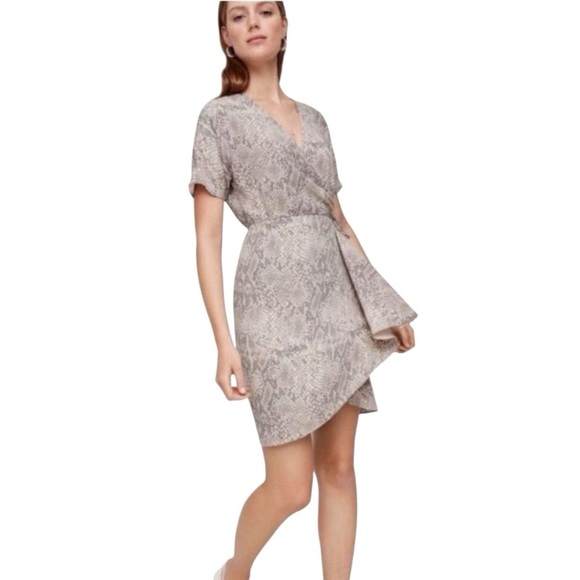 Aritzia Babaton Wallace Wrap Dress Snakeskin Animal Print Size M‎ Mini Sundress - Picture 4 of 11